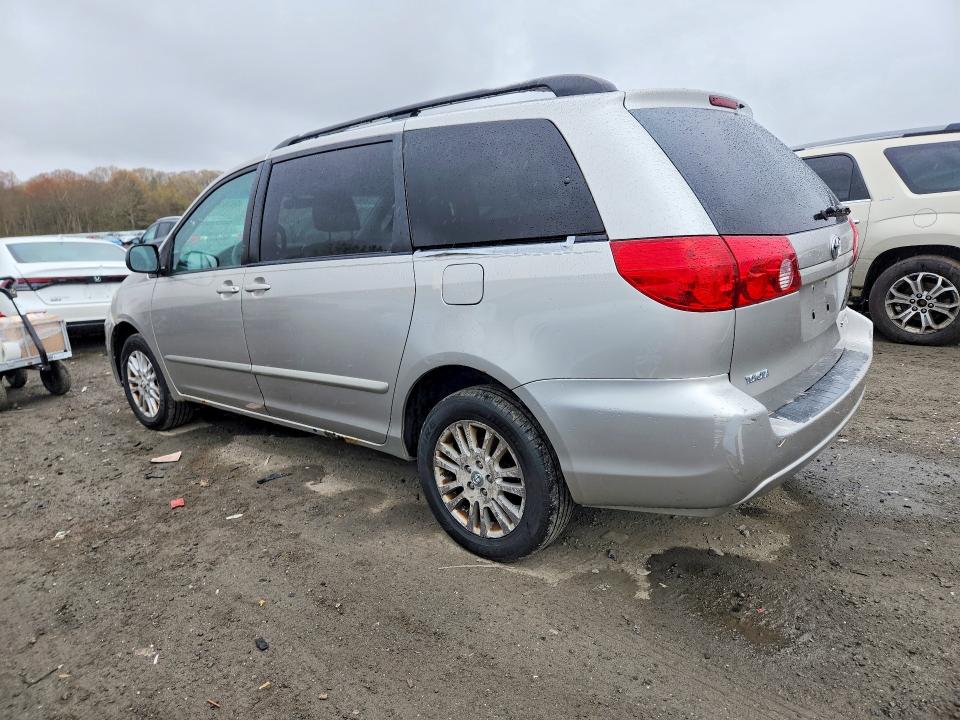 Auction sale of the 2010 Toyota Sienna, vin: 5TDJK4CC3AS032290, lot number: 51761066