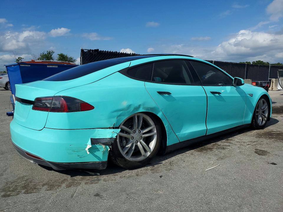 Продажа на аукционе авто 2013 Tesla Model S, vin: 5YJSA1CN7DFP05727, номер лота: 51271346