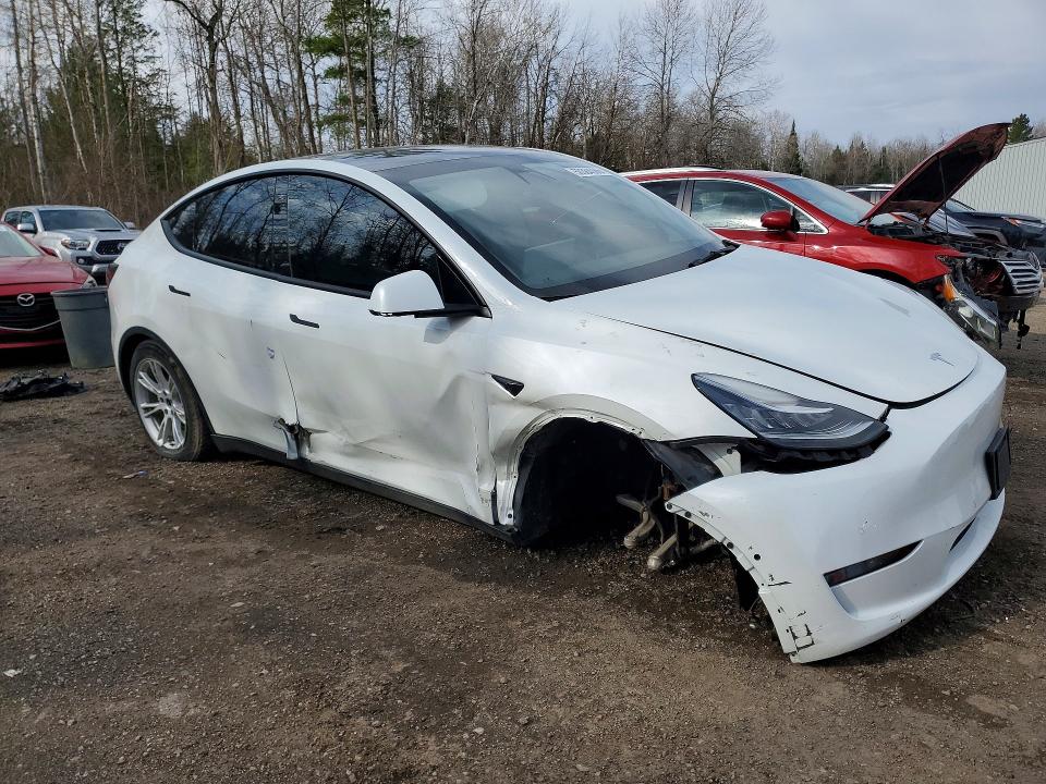 50384086 :رقم المزاد ، 7SAYGDEE6NF428502 vin ، 2022 Tesla Model Y مزاد بيع