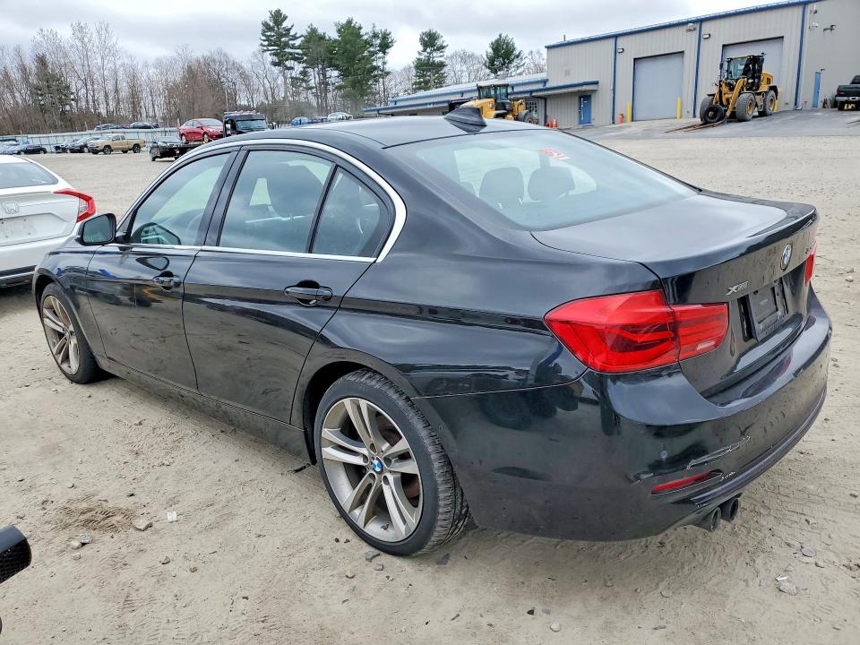 49893116 :رقم المزاد ، WBA8D9C3XHA011835 vin ، 2017 Bmw 330 مزاد بيع