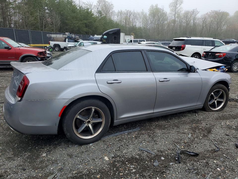Aukcja sprzedaży 2016 Chrysler 300, vin: 2C3CCABG9GH216573, numer aukcji: 47972556