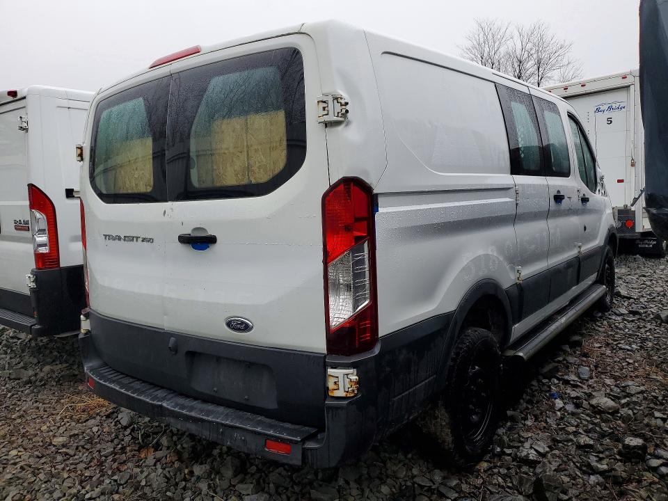 2017 Ford Transit მანქანა იყიდება აუქციონზე, vin: 1FTYR1ZM9HKA99888, აუქციონის ნომერი: 46622576