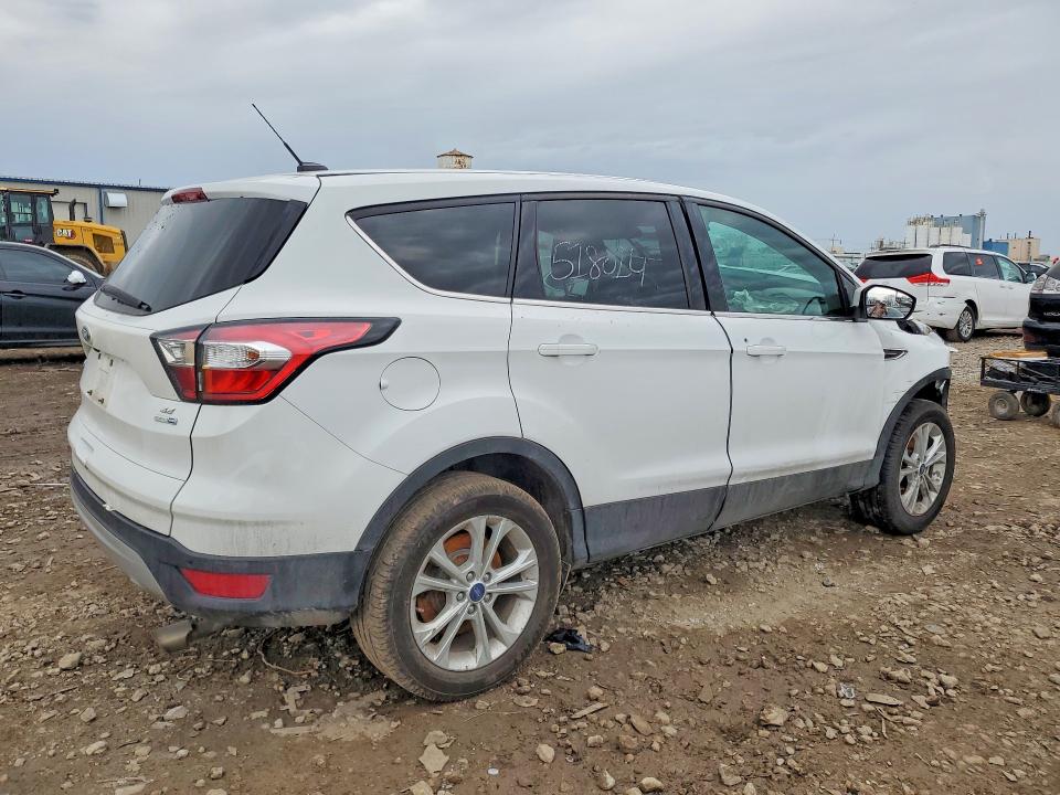 Продажа на аукционе авто 2017 Ford Escape, vin: 1FMCU9GD1HUB03586, номер лота: 49600166