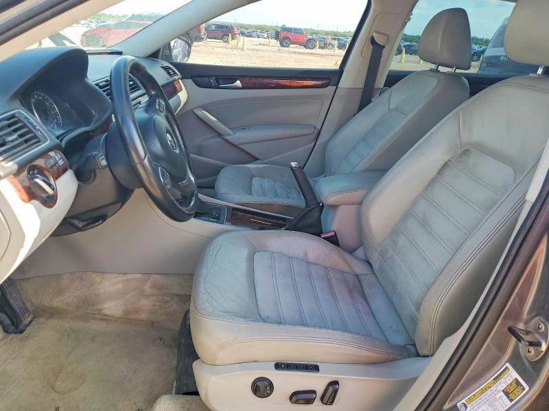 50663396 :رقم المزاد ، 1VWCN7A36CC023606 vin ، 2012 Volkswagen Passat مزاد بيع