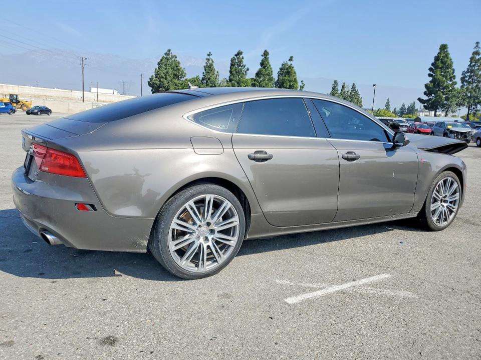 49033236 :رقم المزاد ، WAUWGAFC5EN101152 vin ، 2014 Audi A7 مزاد بيع