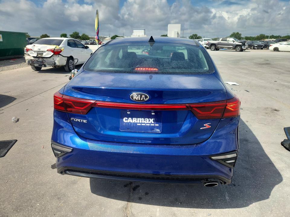 2019 Kia Forte მანქანა იყიდება აუქციონზე, vin: 3KPF34AD3KE020070, აუქციონის ნომერი: 51124726