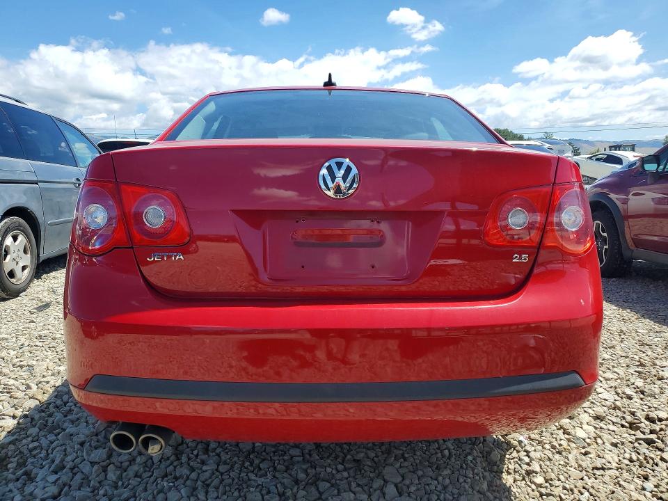 51044126 :رقم المزاد ، 3VWRF71K67M098244 vin ، 2007 Volkswagen Jetta مزاد بيع
