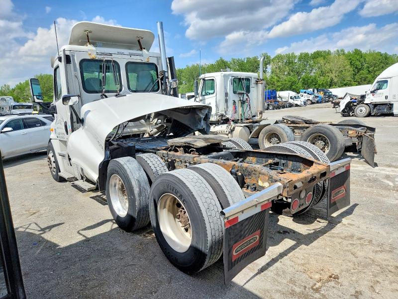 Auction sale of the 2011 Freightliner Cascadia, vin: 1FUJGEDV5BSAZ4530, lot number: 50909836