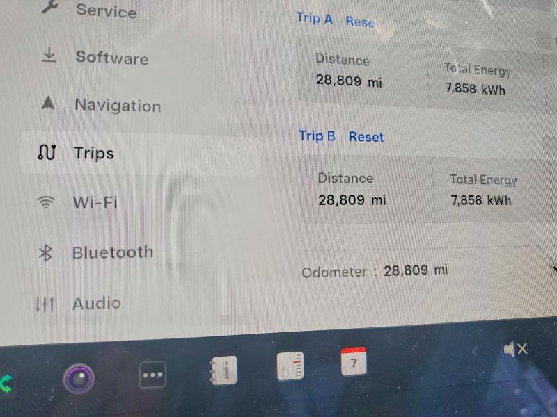 2024 Tesla Model Y მანქანა იყიდება აუქციონზე, vin: 7SAYGAEE4RF155306, აუქციონის ნომერი: 48340846