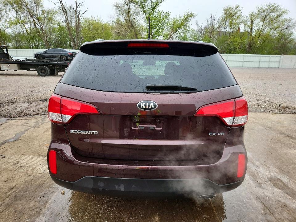 Продажа на аукционе авто 2015 Kia Sorento, vin: 5XYKUDA75FG647318, номер лота: 51543876