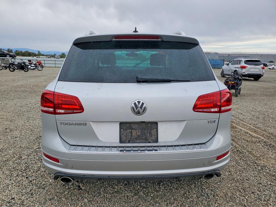 50149956 :رقم المزاد ، WVGDP9BP5ED009090 vin ، 2014 Volkswagen Touareg مزاد بيع
