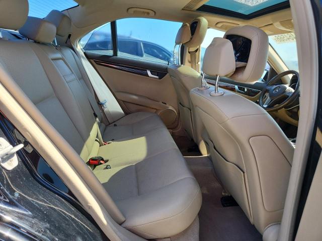 Продаж на аукціоні авто 2012 Mercedes Benz C, vin: WDDGF4HB9CA600983, номер лоту: 50464566
