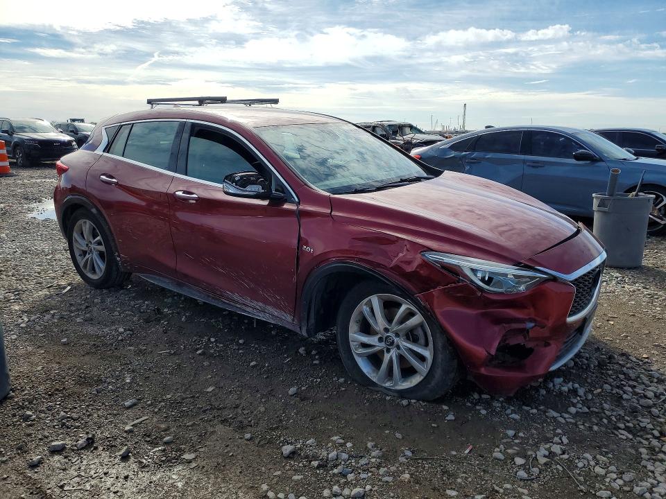 48935776 :رقم المزاد ، SJKCH5CP8HA036811 vin ، 2017 Infiniti Qx30 مزاد بيع