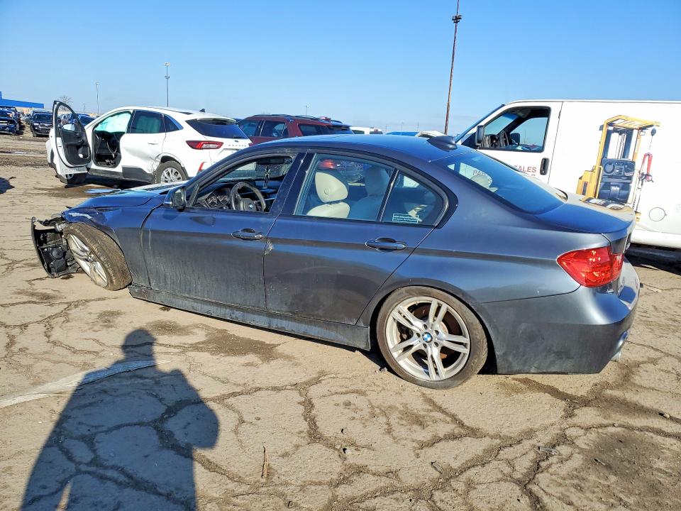 2015 Bmw 335 მანქანა იყიდება აუქციონზე, vin: WBA3B9C59FF589717, აუქციონის ნომერი: 47392416