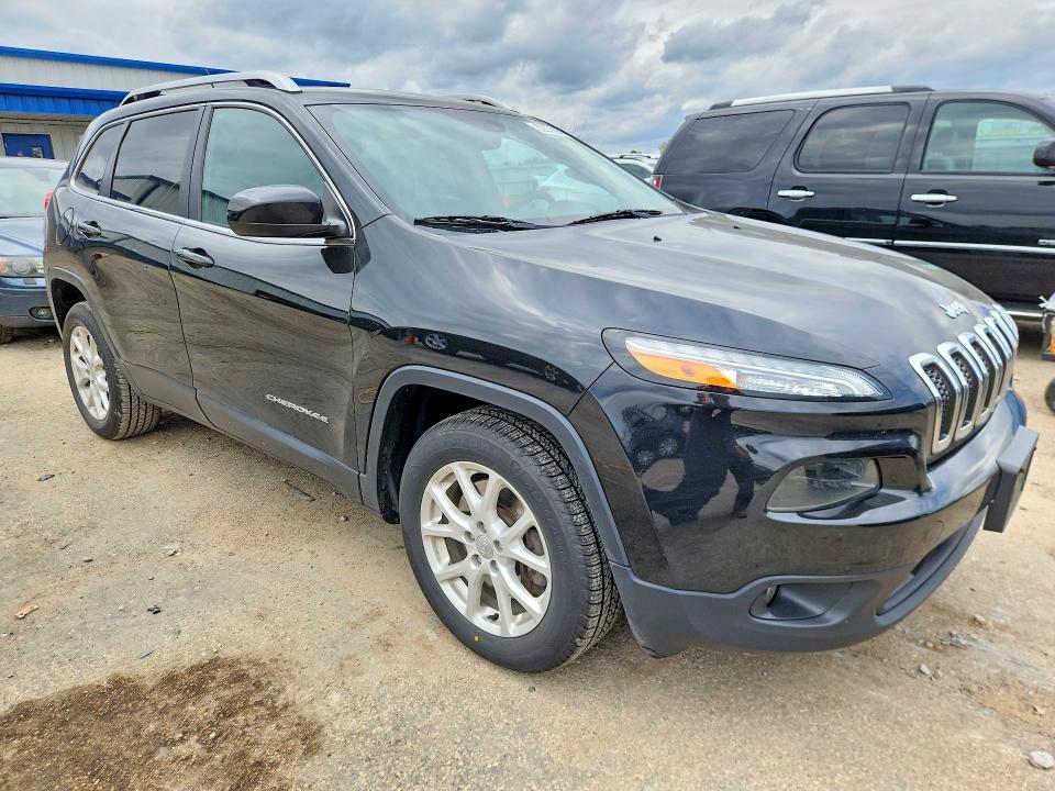 52076946 :رقم المزاد ، 1C4PJLCS7FW531728 vin ، 2015 Jeep Cherokee مزاد بيع