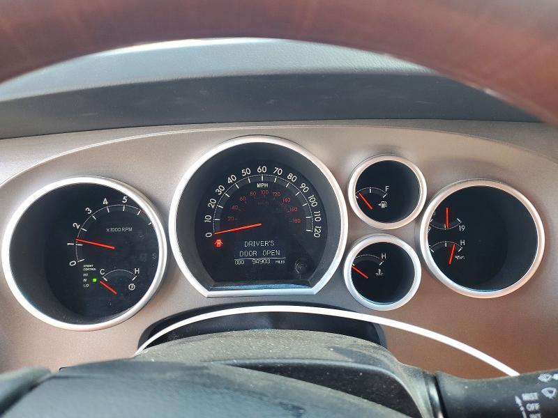 49606116 :رقم المزاد ، 5TDDY5G16GS144357 vin ، 2016 Toyota Sequoia مزاد بيع