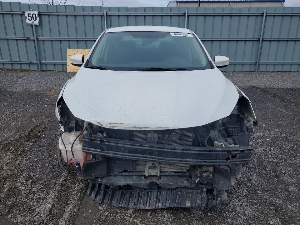 48065326 :رقم المزاد ، 3N1AB7AP8JY217406 vin ، 2018 Nissan Sentra مزاد بيع
