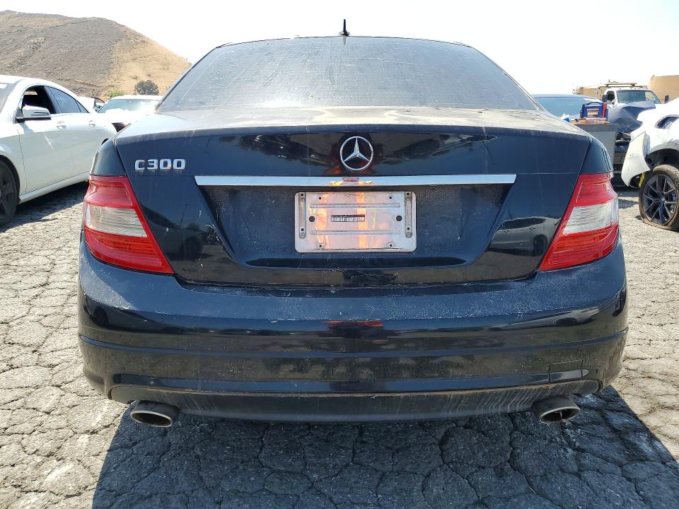2011 Mercedes-benz C მანქანა იყიდება აუქციონზე, vin: WDDGF5EB1BR140440, აუქციონის ნომერი: 51494576