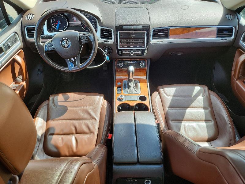 2013 Volkswagen Touareg მანქანა იყიდება აუქციონზე, vin: WVGDF9BPXDD010849, აუქციონის ნომერი: 49129146