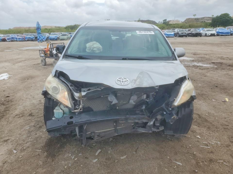 48742476 :رقم المزاد ، 5TDKK3DC0GS748392 vin ، 2016 Toyota Sienna مزاد بيع