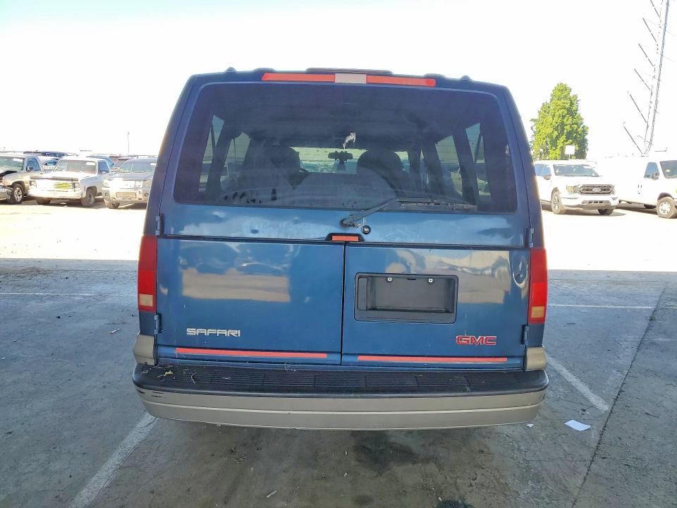 Продажа на аукционе авто 2005 Gmc Safari, vin: 1GKDM19X55B500778, номер лота: 51543266
