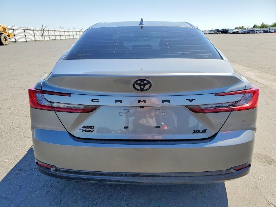 2026 Toyota Camry მანქანა იყიდება აუქციონზე, vin: 4T1DBADK1TU551463, აუქციონის ნომერი: 51834296