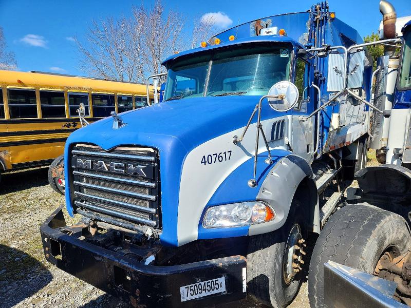 Продажа на аукционе авто 2010 Mack 800, vin: 1M2AX12C0AM010711, номер лота: 75094505