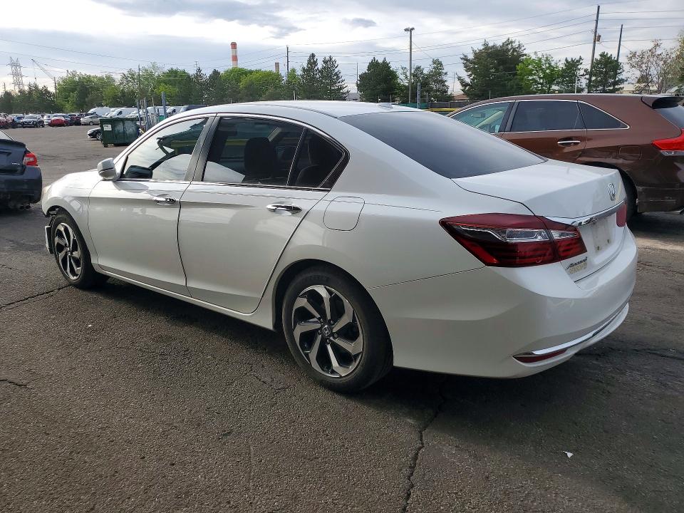 49574886 :رقم المزاد ، 1HGCR2F77GA034025 vin ، 2016 Honda Accord مزاد بيع