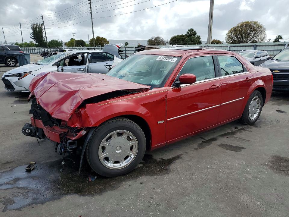2007 Chrysler 300 მანქანა იყიდება აუქციონზე, vin: 2C3KA53G47H693936, აუქციონის ნომერი: 48492056