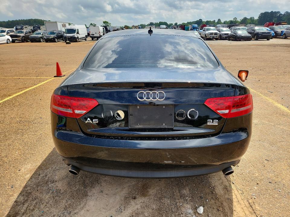 2010 Audi A5 მანქანა იყიდება აუქციონზე, vin: WAUCKAFR3AA074833, აუქციონის ნომერი: 49912986