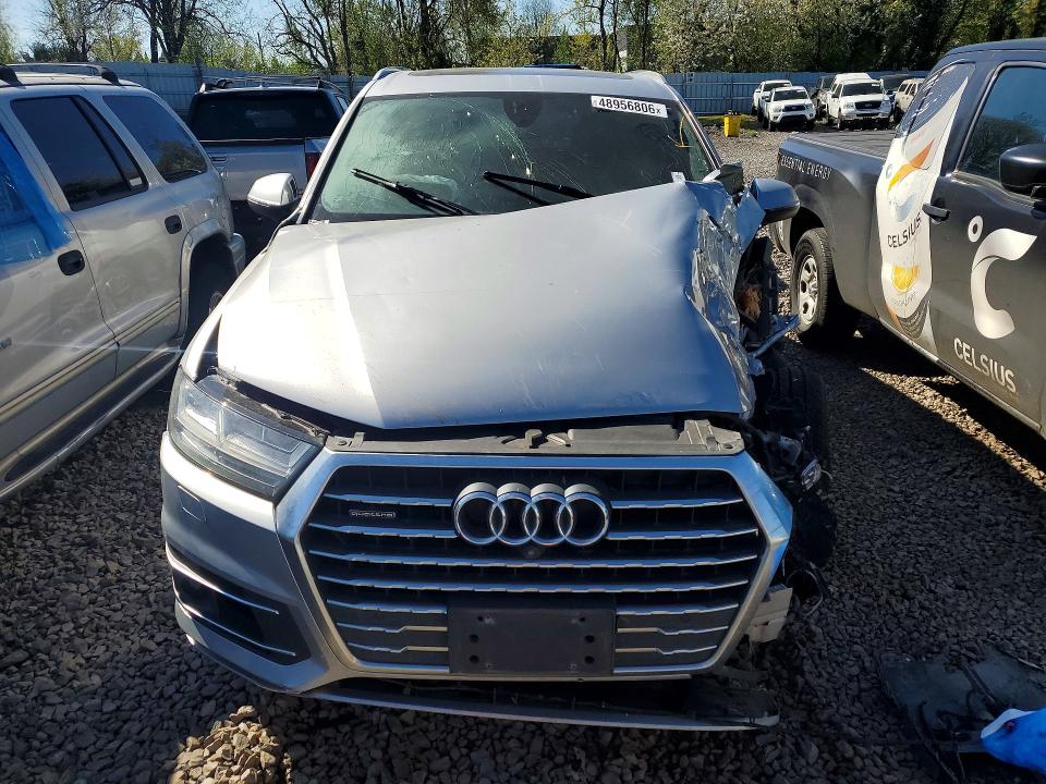 Продаж на аукціоні авто 2017 Audi Q7, vin: WA1VAAF70HD043040, номер лоту: 48956806