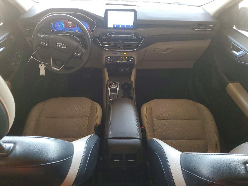 Продажа на аукционе авто 2020 Ford Escape, vin: 1FMCU9J95LUB15642, номер лота: 50449906