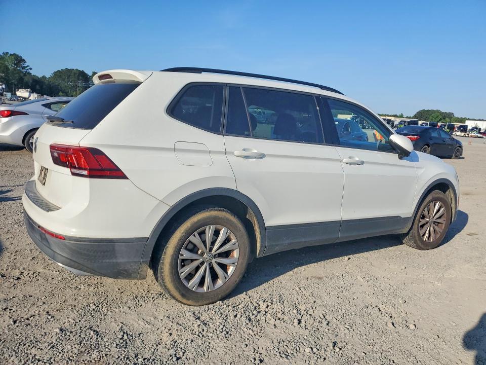 Продаж на аукціоні авто 2019 Volkswagen Tiguan, vin: 3VV1B7AX5KM078648, номер лоту: 49569066