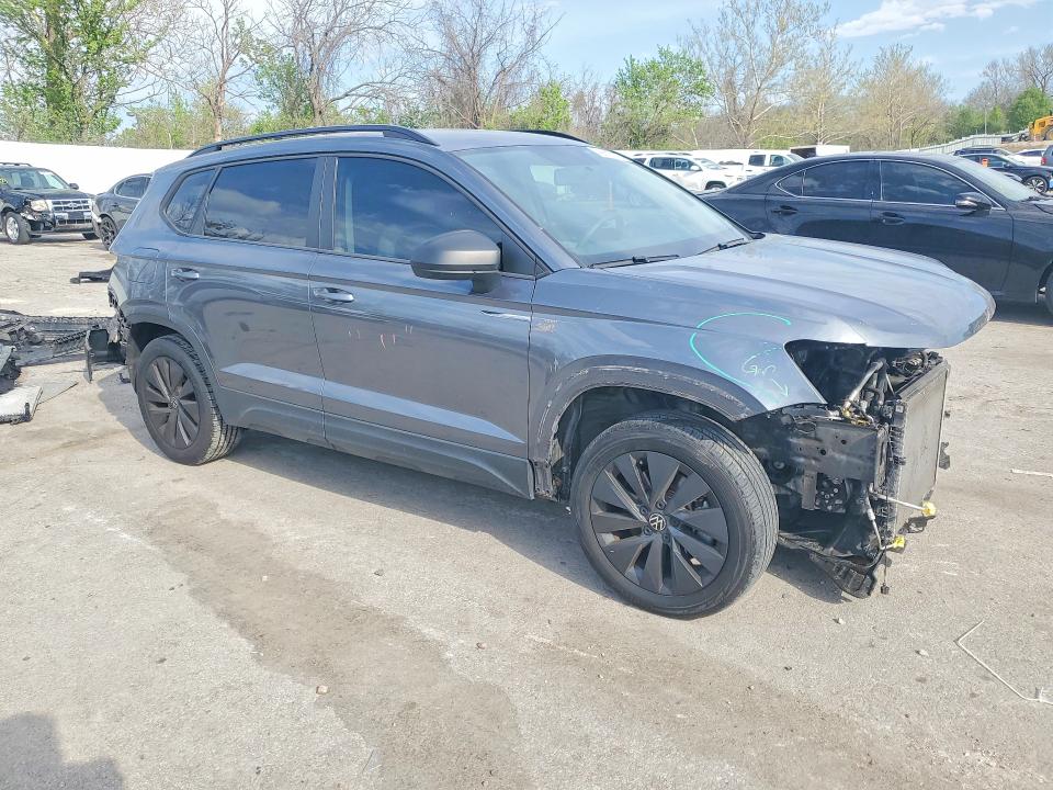 49306416 :رقم المزاد ، 3VVCX7B20NM001932 vin ، 2022 Volkswagen Taos مزاد بيع
