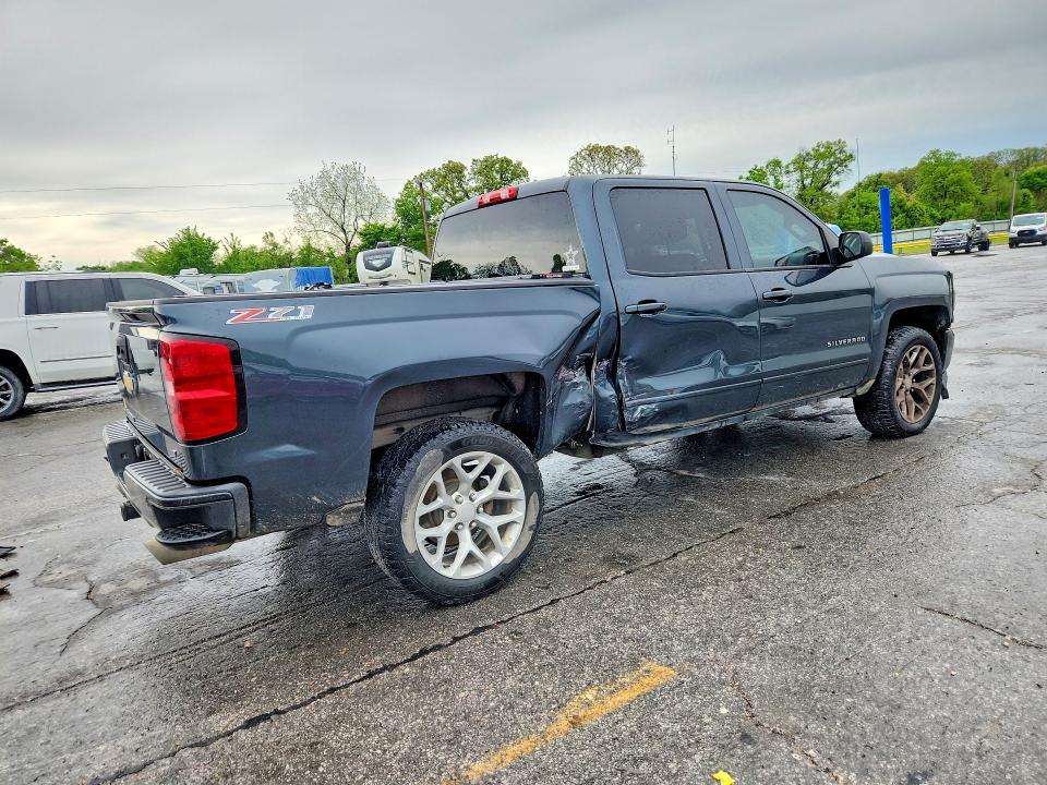 2017 Chevrolet Silverado მანქანა იყიდება აუქციონზე, vin: 3GCUKREC4HG211499, აუქციონის ნომერი: 50078246