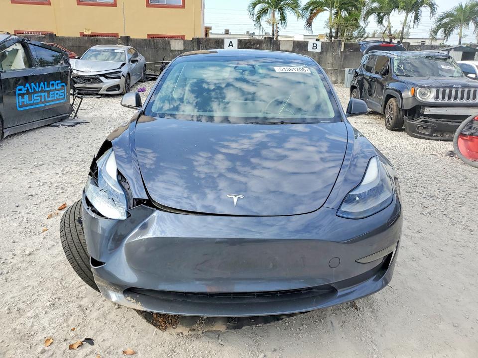 Продажа на аукционе авто 2023 Tesla Model 3, vin: 5YJ3E1EAXPF672312, номер лота: 51361206