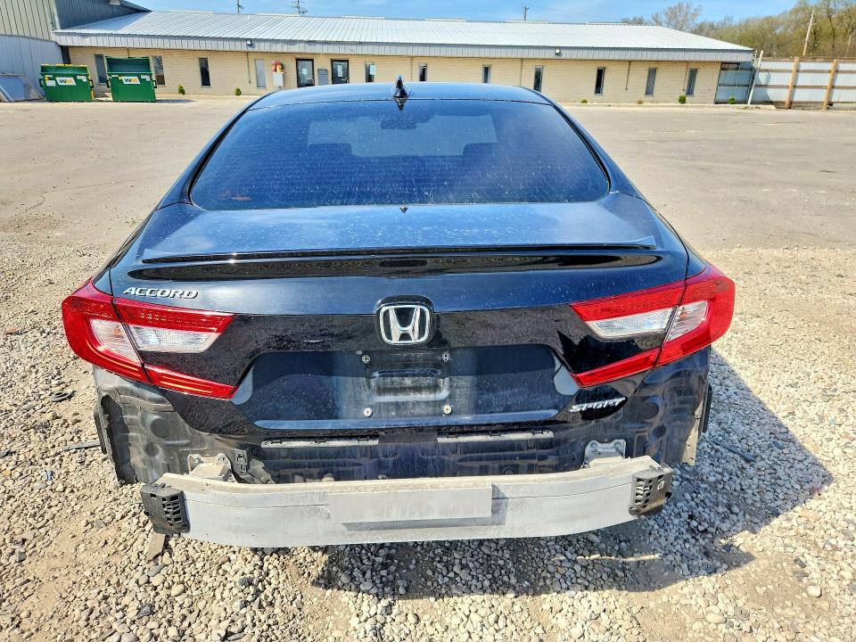 Aukcja sprzedaży 2018 Honda Accord, vin: 1HGCV1F30JA222489, numer aukcji: 51199256