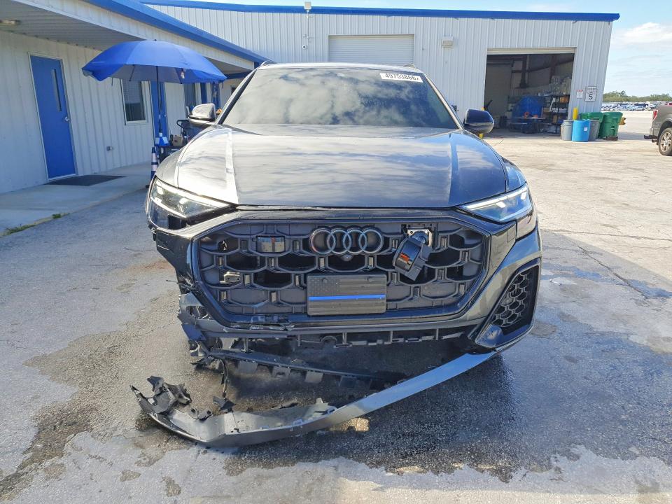 49753866 :رقم المزاد ، WA1AWBF15RD011669 vin ، 2024 Audi Sq8 مزاد بيع