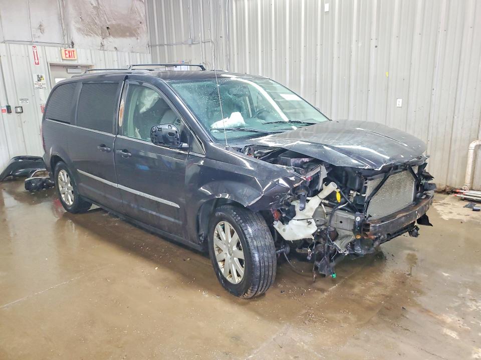 48455596 :رقم المزاد ، 2C4RC1BG0FR695254 vin ، 2015 Chrysler Town & Country مزاد بيع