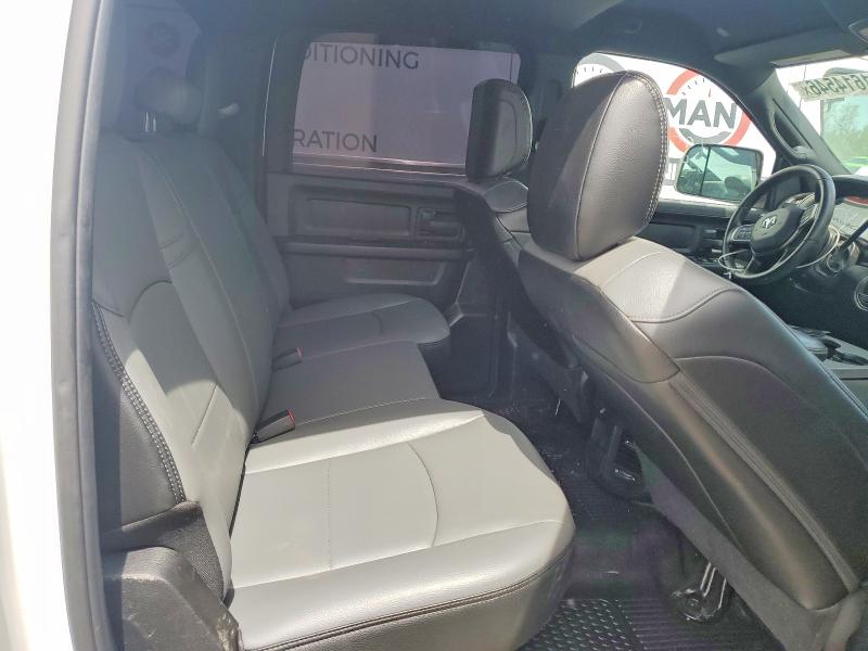 51614546 :رقم المزاد ، 3C63RRGL5NG379255 vin ، 2022 Ram 3500 مزاد بيع