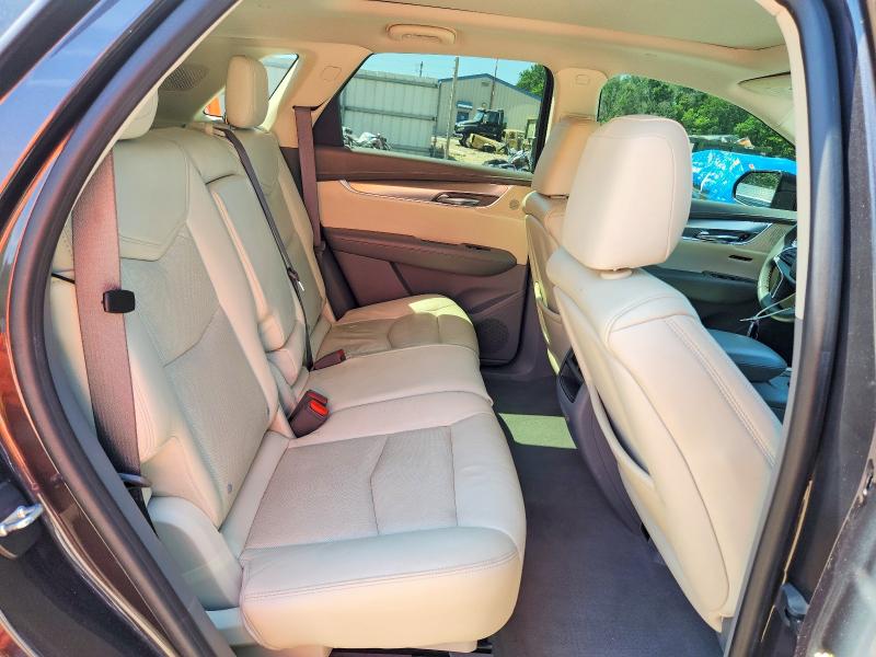 51136826 :رقم المزاد ، 1GYKNCRS3HZ189695 vin ، 2017 Cadillac Xt5 مزاد بيع