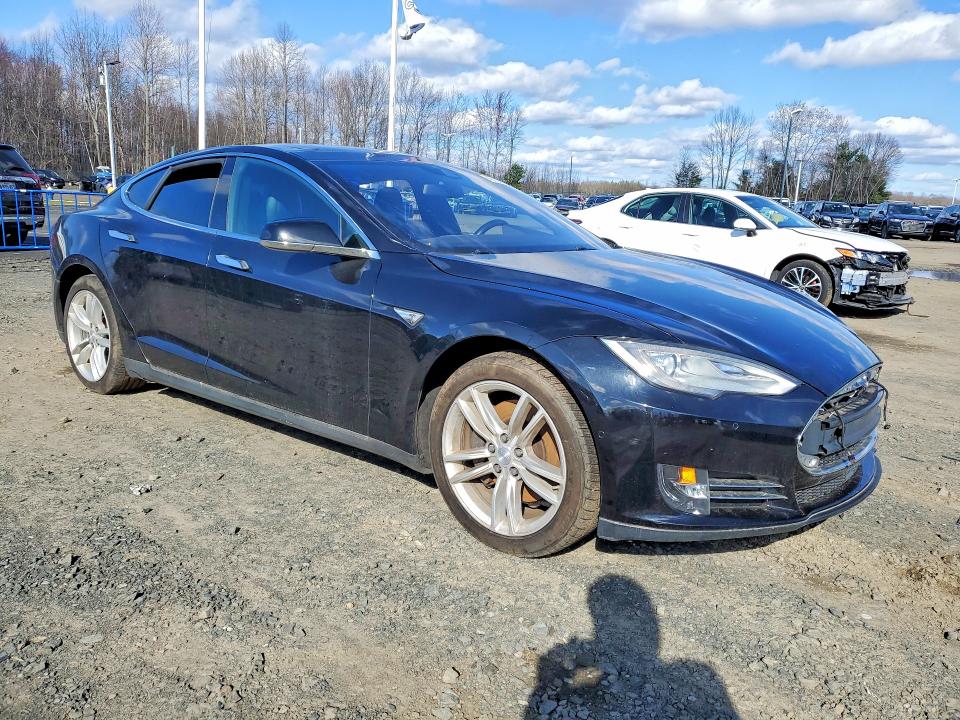 2016 Tesla Model S მანქანა იყიდება აუქციონზე, vin: 5YJSA1E1XGF124219, აუქციონის ნომერი: 49107466