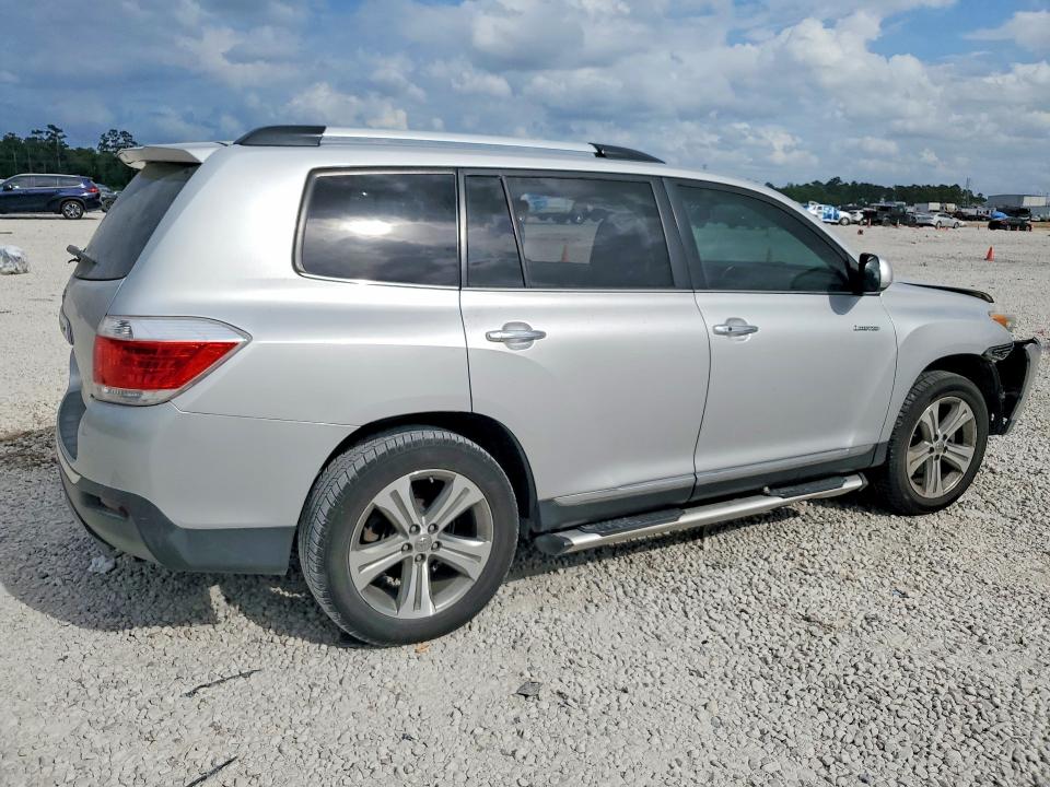 48606136 :رقم المزاد ، 5TDDK3EH2BS077447 vin ، 2011 Toyota Highlander مزاد بيع