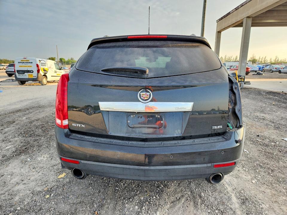 51875706 :رقم المزاد ، 3GYFNBE30GS505804 vin ، 2016 Cadillac Srx مزاد بيع