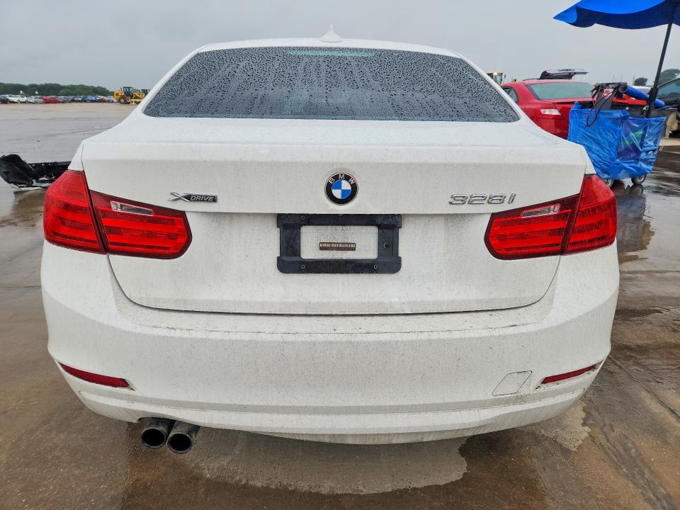 52083406 :رقم المزاد ، WBA3B5G51FNS16213 vin ، 2015 Bmw 328 مزاد بيع