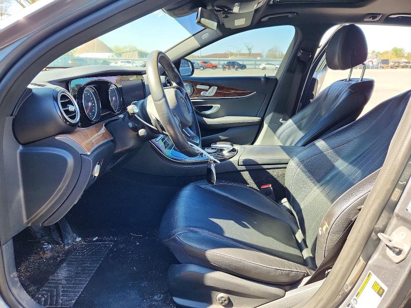 49244636 :رقم المزاد ، WDDZH6GB4HA286733 vin ، 2017 Mercedes-benz E مزاد بيع