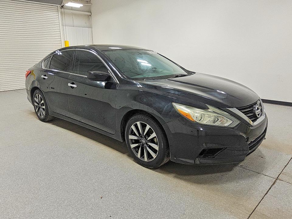 Продаж на аукціоні авто 2017 Nissan Altima, vin: 1N4AL3AP7HC283893, номер лоту: 47287836