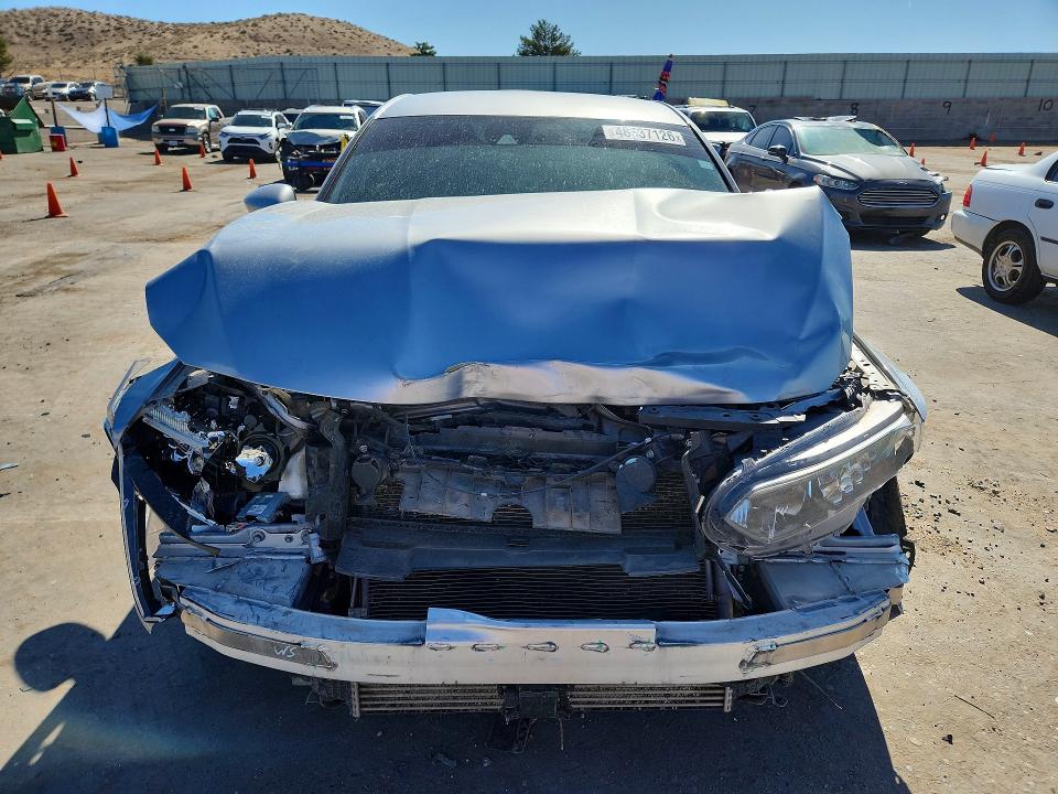 2018 Honda Accord მანქანა იყიდება აუქციონზე, vin: 1HGCV1F3XJA188772, აუქციონის ნომერი: 48337126
