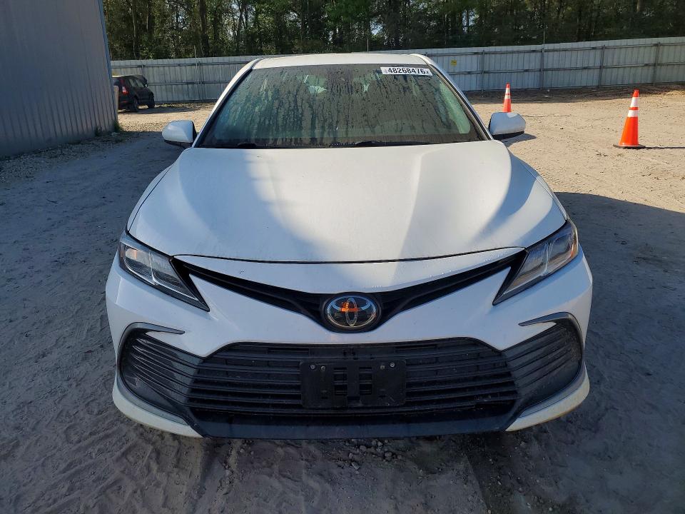 2022 Toyota Camry მანქანა იყიდება აუქციონზე, vin: 4T1C11AK8NU639092, აუქციონის ნომერი: 48268476