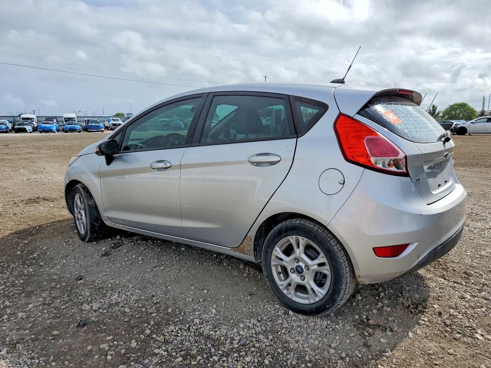 48673256 :رقم المزاد ، 3FADP4EJ2FM200850 vin ، 2015 Ford Fiesta مزاد بيع